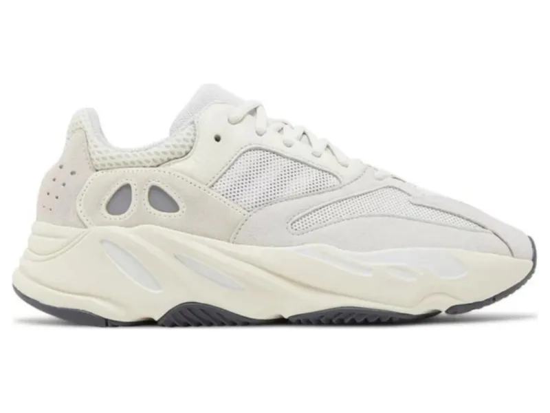 Yeezy 700 Analog