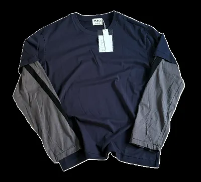 Random Longsleeve