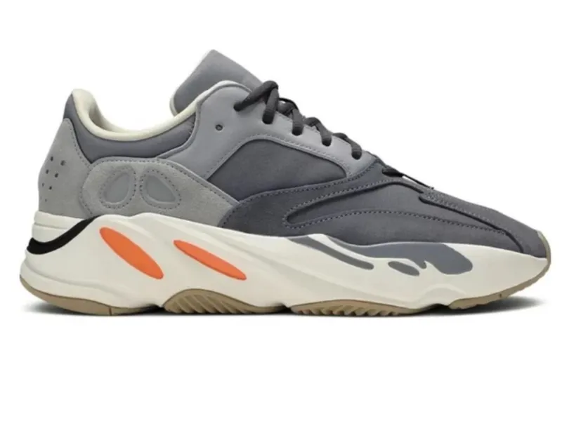 Yeezy 700 Magnet